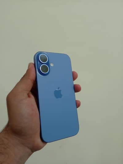 Apple iPhone 16