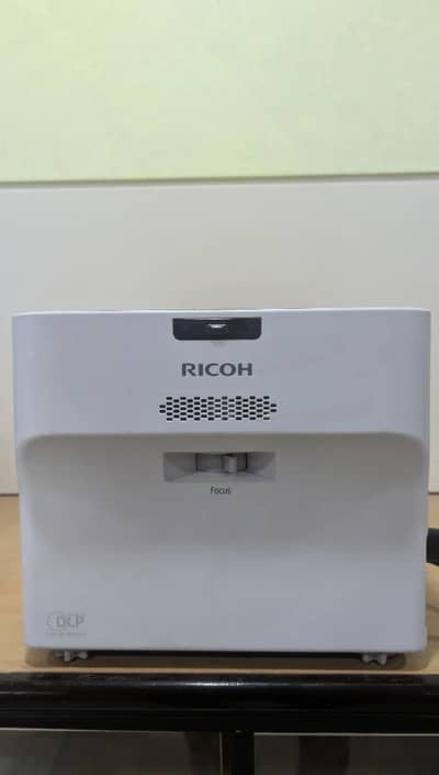 Ricoh PJWX4141n Ultra Short Throw Full HD 3,300 Lumens Projector