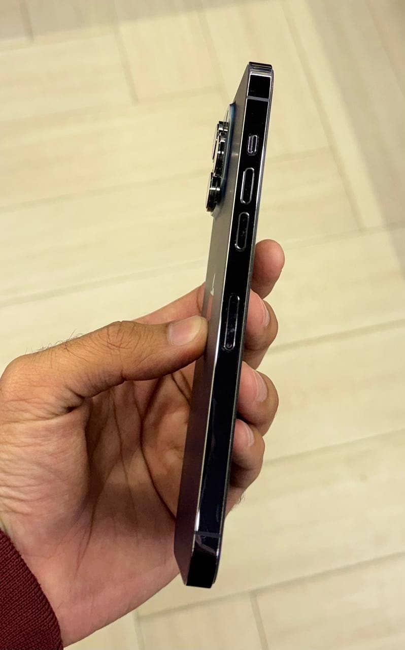 Apple iPhone 14 Pro Max 4