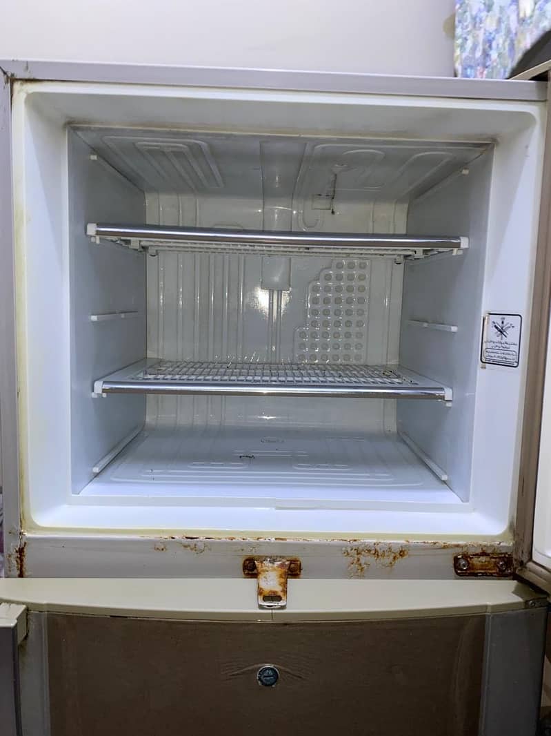 Dawlance fridge 1