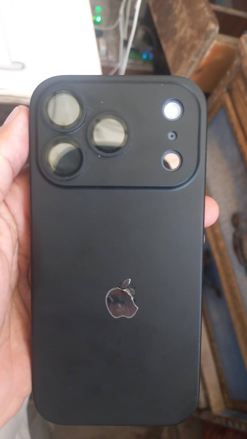 Apple iPhone 17 Pro 2