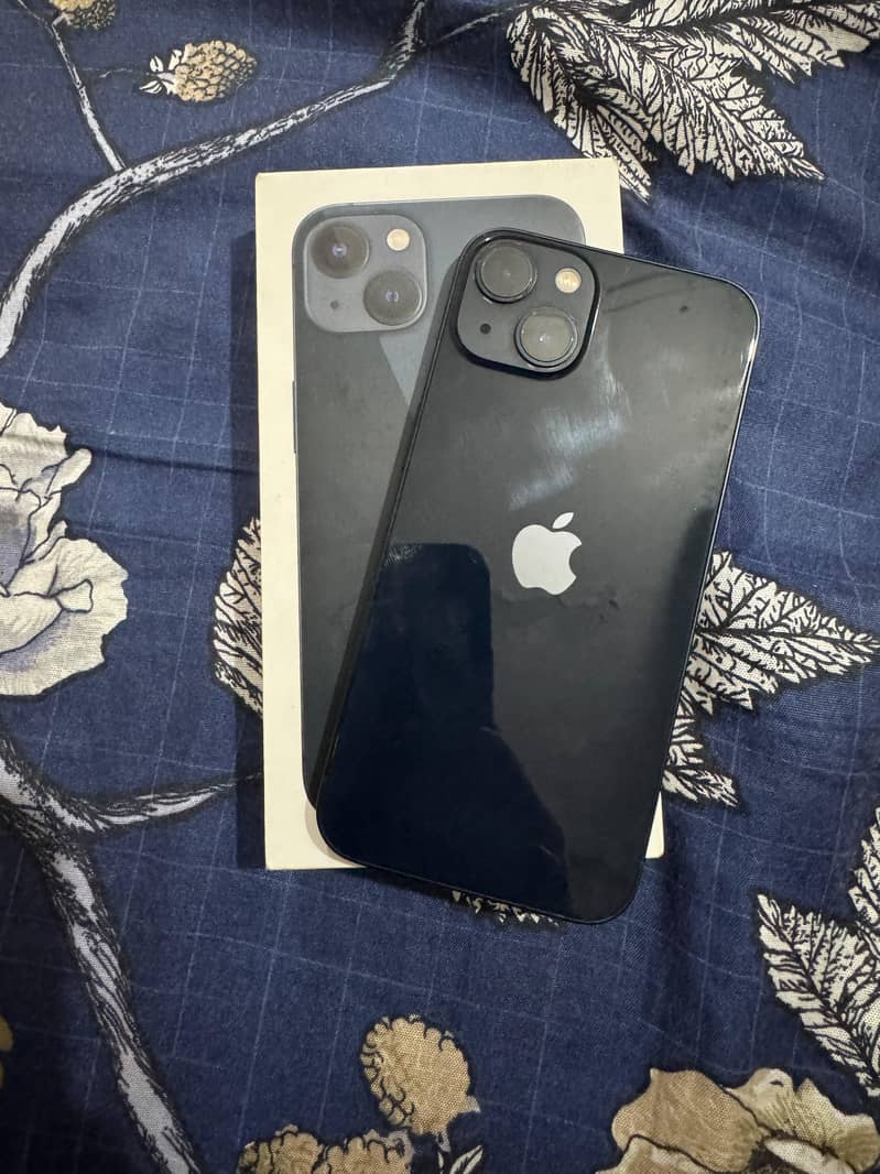 Apple iPhone 13 0