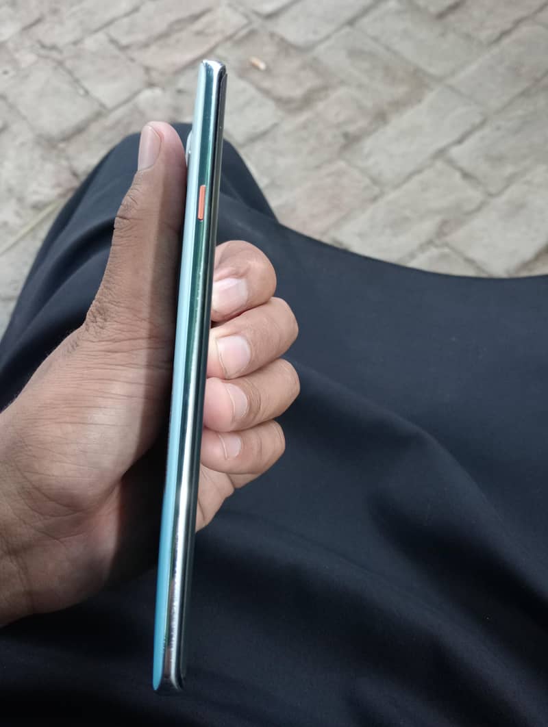 Tecno CAMON 40 Pro 3