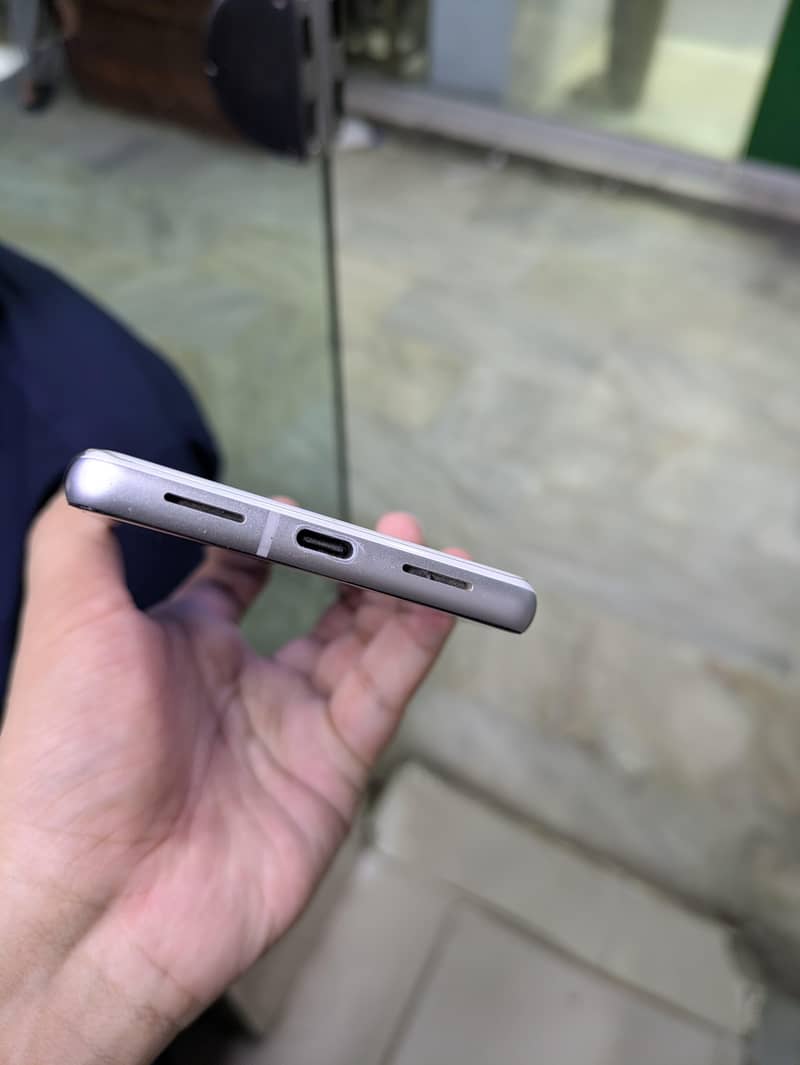 Google Pixel 7 Excellent condition 3
