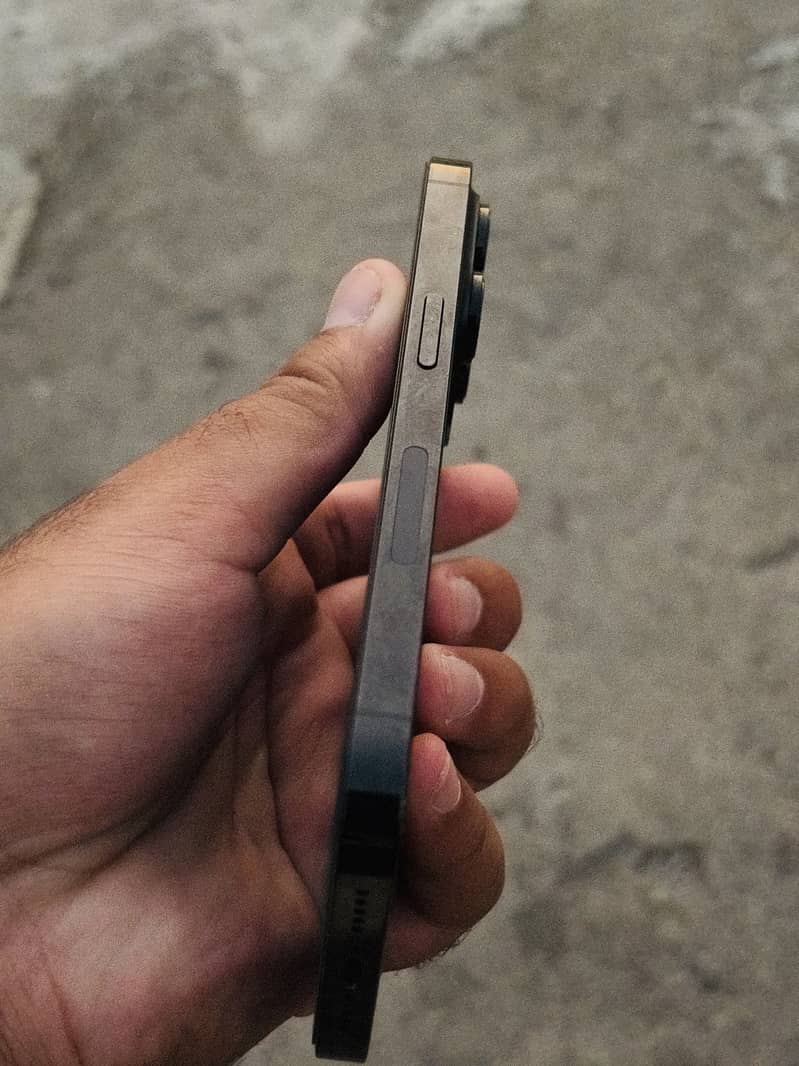 Apple iPhone 14 Pro 1