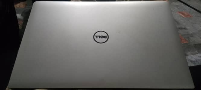 Dell precious 5510 i7 6th Gen, 8gb Ram, 256 nvme
