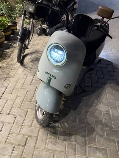 Metro T9 eco just 200km driven