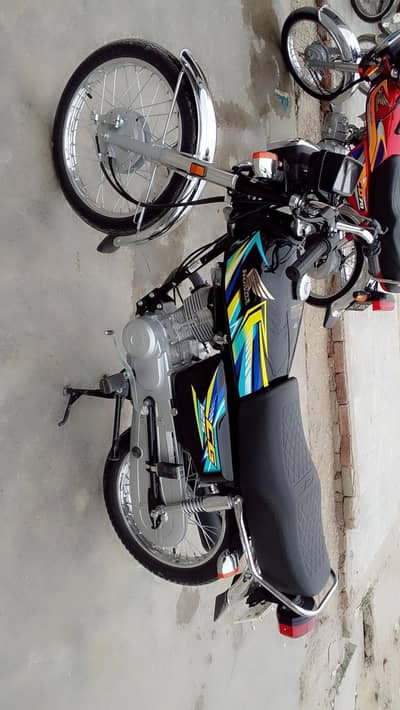 Honda CG 125 | Original Documents | Neat Condition