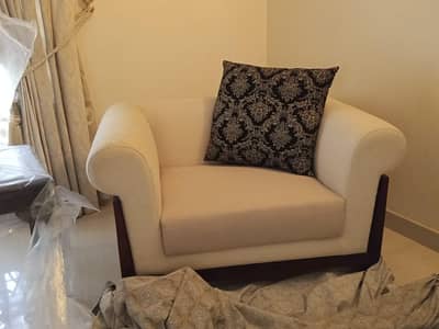 five seater Sofa set immediate Sale.