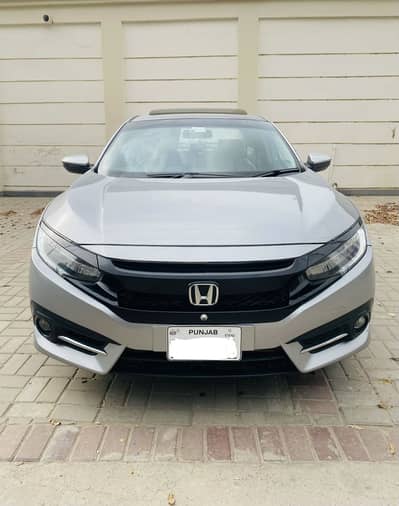 Honda Civic x 1.5 turbo 2017 model registered