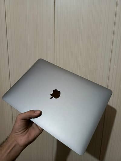 macbook air 2020