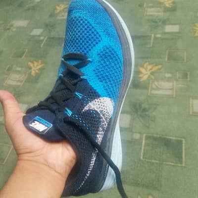 NIKE  shoes