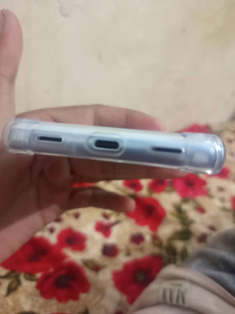 Google Pixel 7a 2