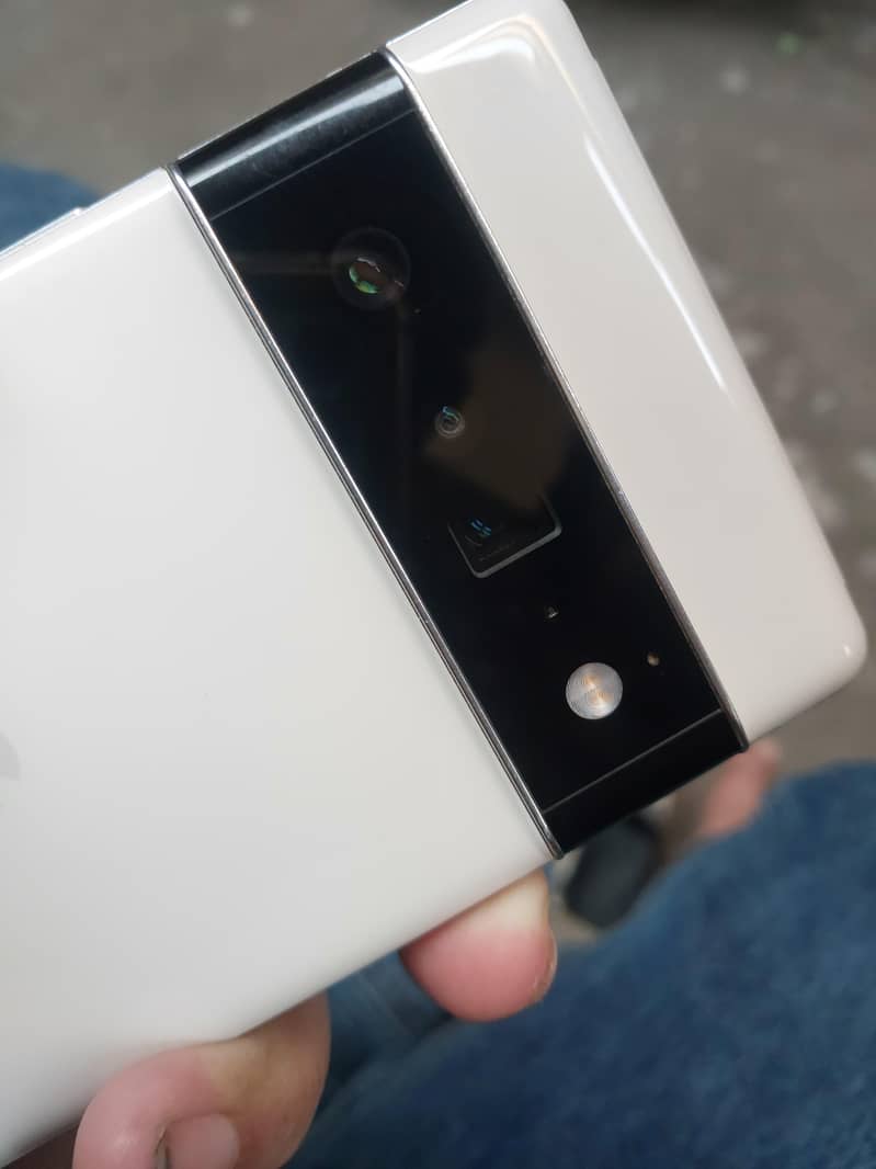 Google Pixel 6 Pro 2