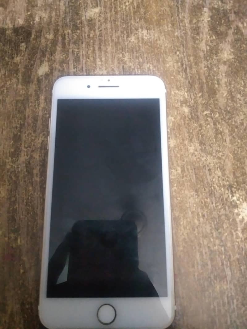 Apple iPhone 7 Plus 0