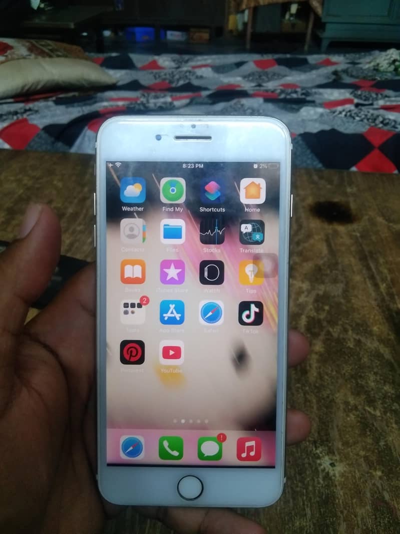 Apple iPhone 7 Plus 3