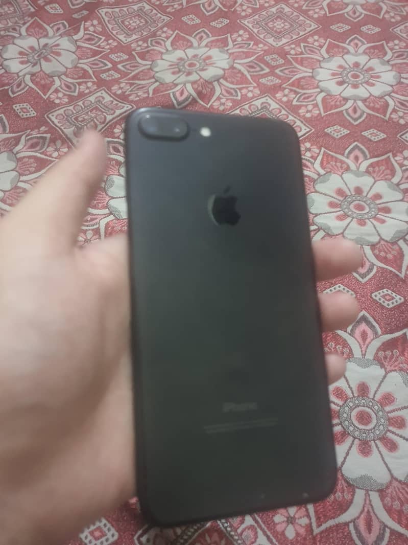 Apple iPhone 7 Plus 4