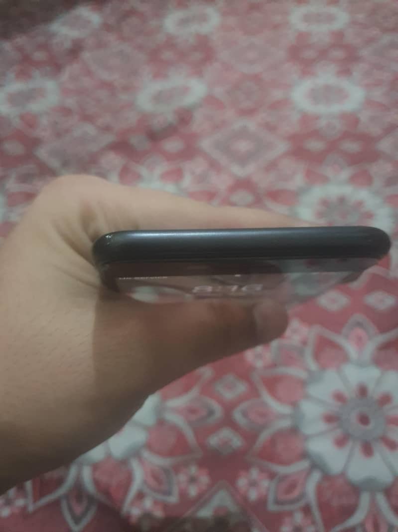 Apple iPhone 7 Plus 5