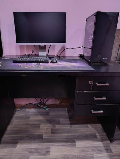 gaming PC with all accessories