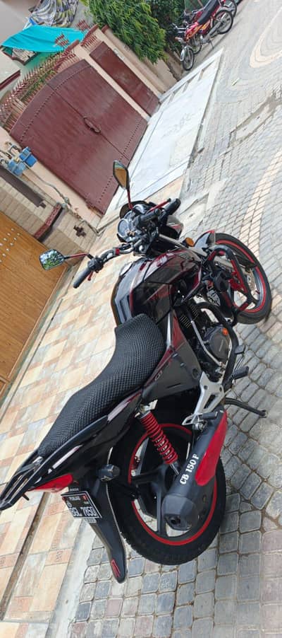 Honda CB 150F