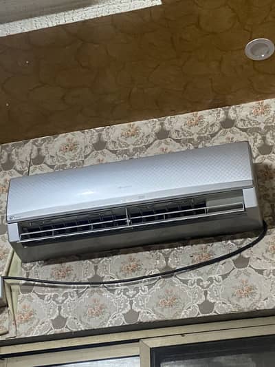 ac for sale no issue just buy and use