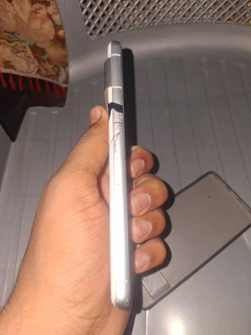 Google Pixel 7 3
