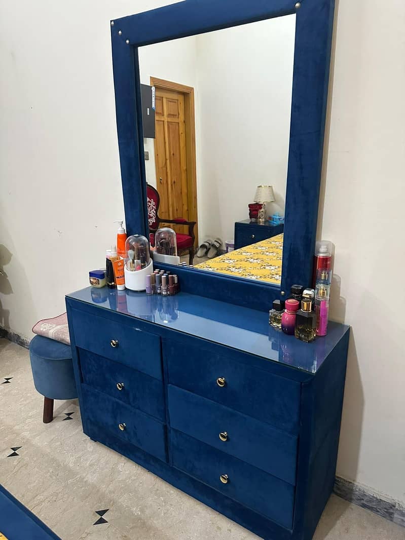 bed dressing side table 8