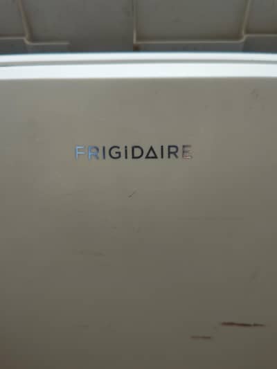FRIGIDAIRE PORTABLE AC
