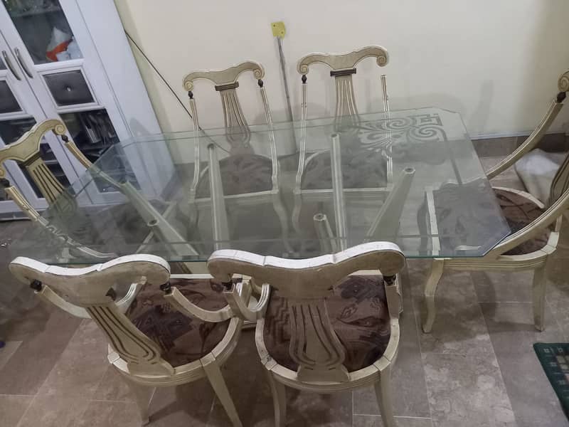 Dining Table 0