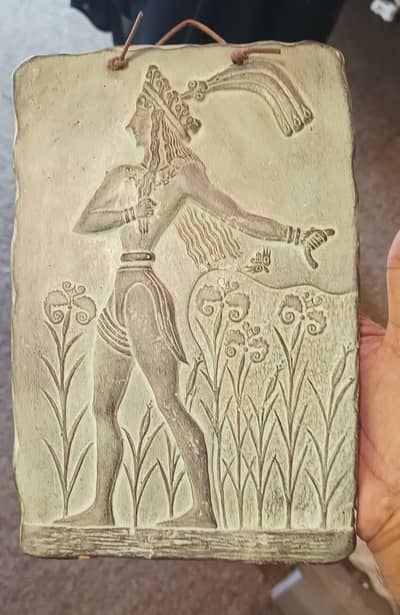 Antique and Vintage Show Piece ( Different Price's. WhatsApp Me)
