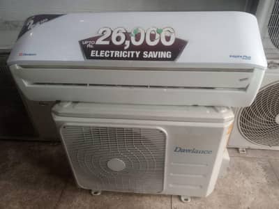 Dawlence 1.5 ton DC inverter heat and cool Totally Geniun
