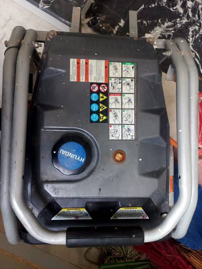 Hyundai HGS3500 Petrol Generator +  GAS (3KW) – Excellent Condition