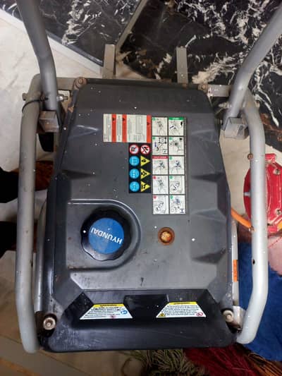 Hyundai HGS3500 Petrol Generator +  GAS (3KW) – Excellent Condition