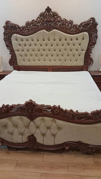 Wooden Bedset