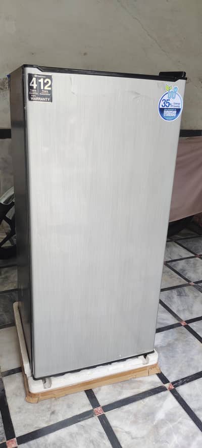DAWLANCE (9106 SD black and silver )SINGLE DOOR Fridge