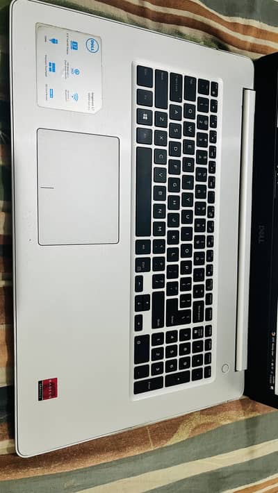 Dell Inspiron 5770 | Core i7-8th Gen 16GB RAM | 256GB SSD | 17” Displa