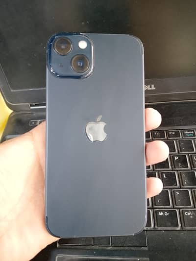 Apple iPhone 13