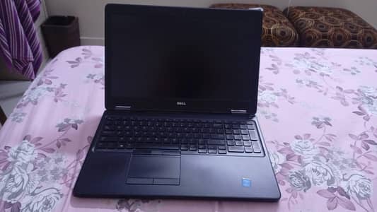 Dell Laptop Latitude  i Core 5 / 5 Generation