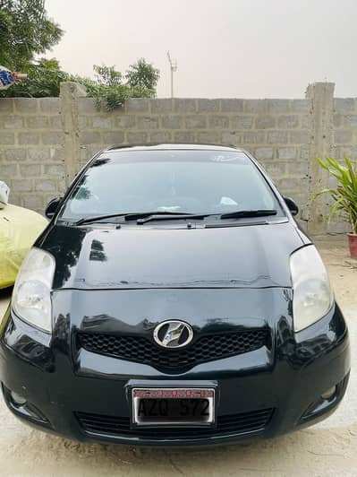 Toyota Vitz 2010/2014 push start full option