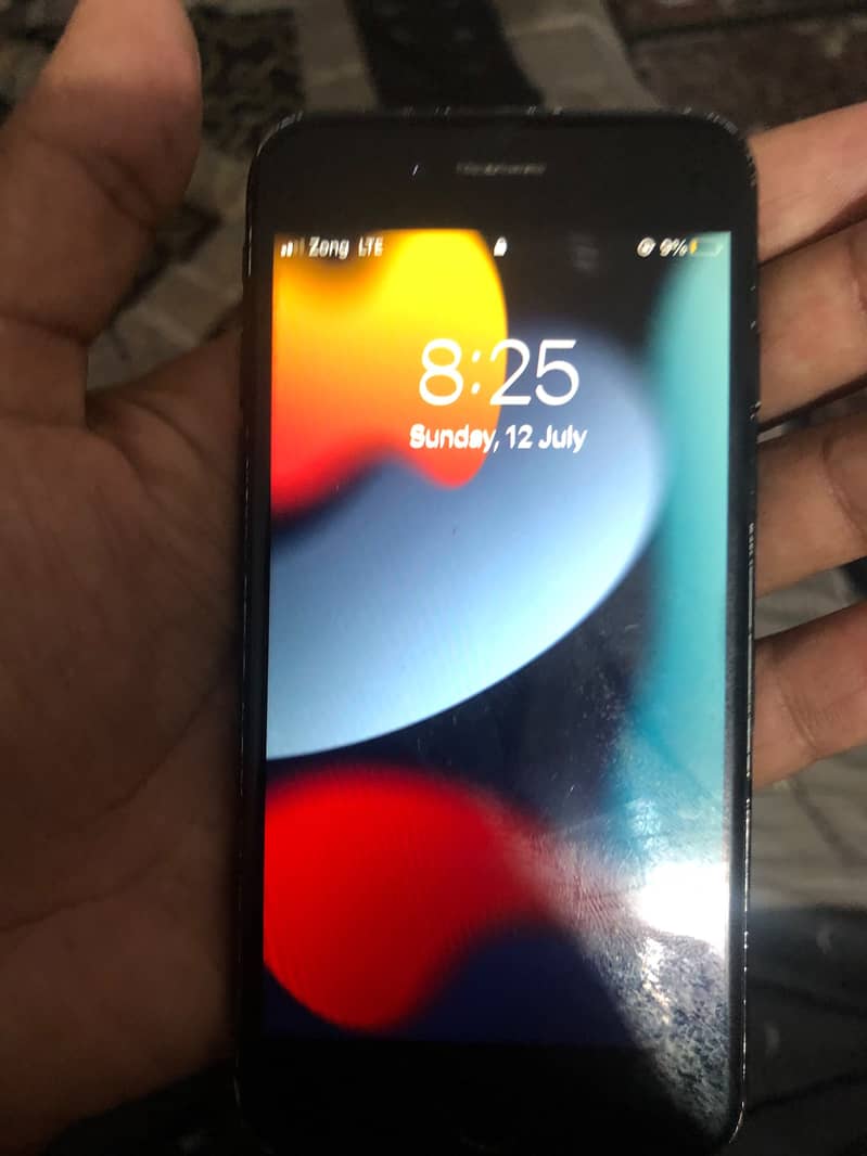 Apple iPhone 7 1