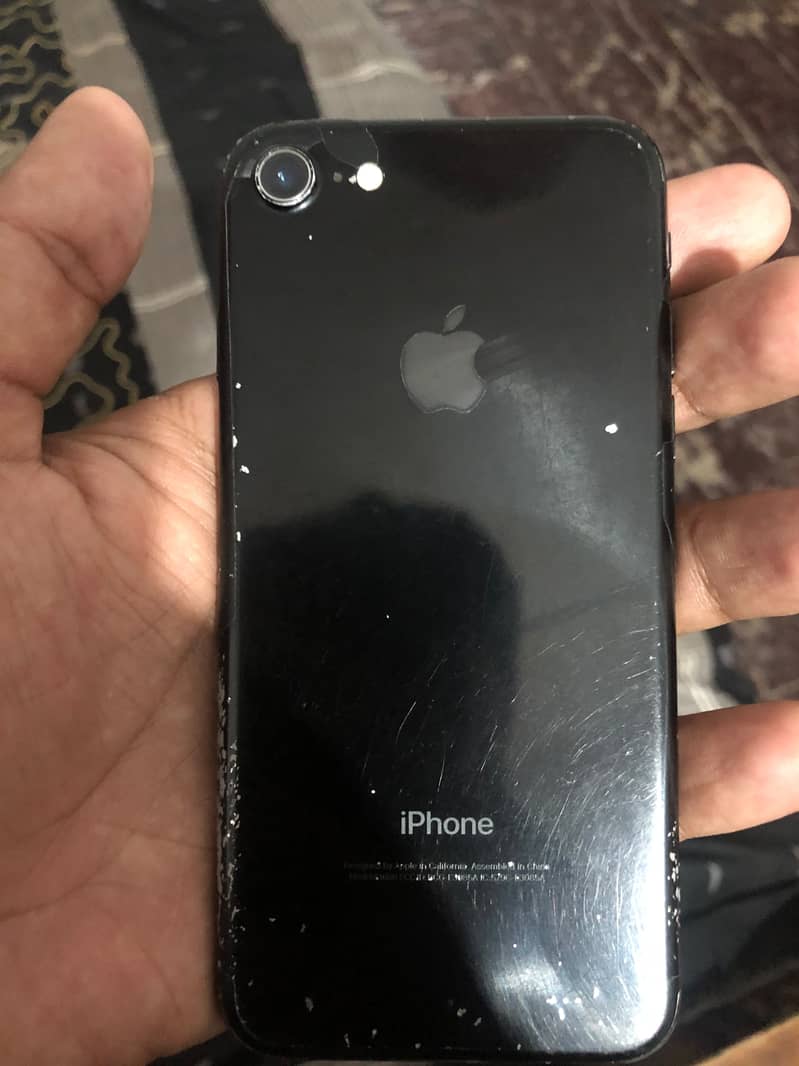 Apple iPhone 7 2