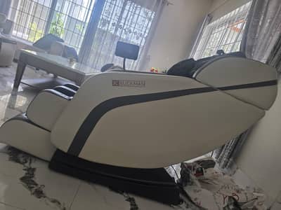 JC BUCKMAN MASSAGER IN BRAND NEW CONTDTION