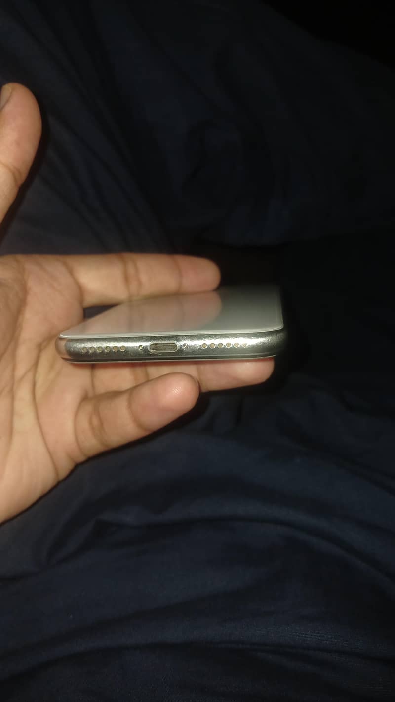 Apple iPhone X 0