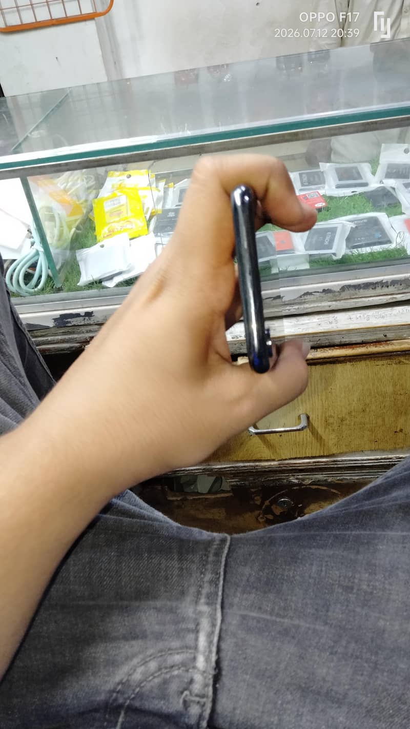Apple iPhone X 5