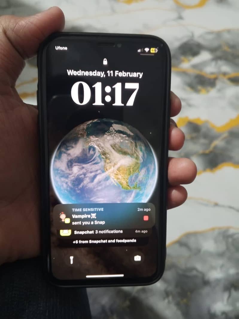 Apple iPhone X 5