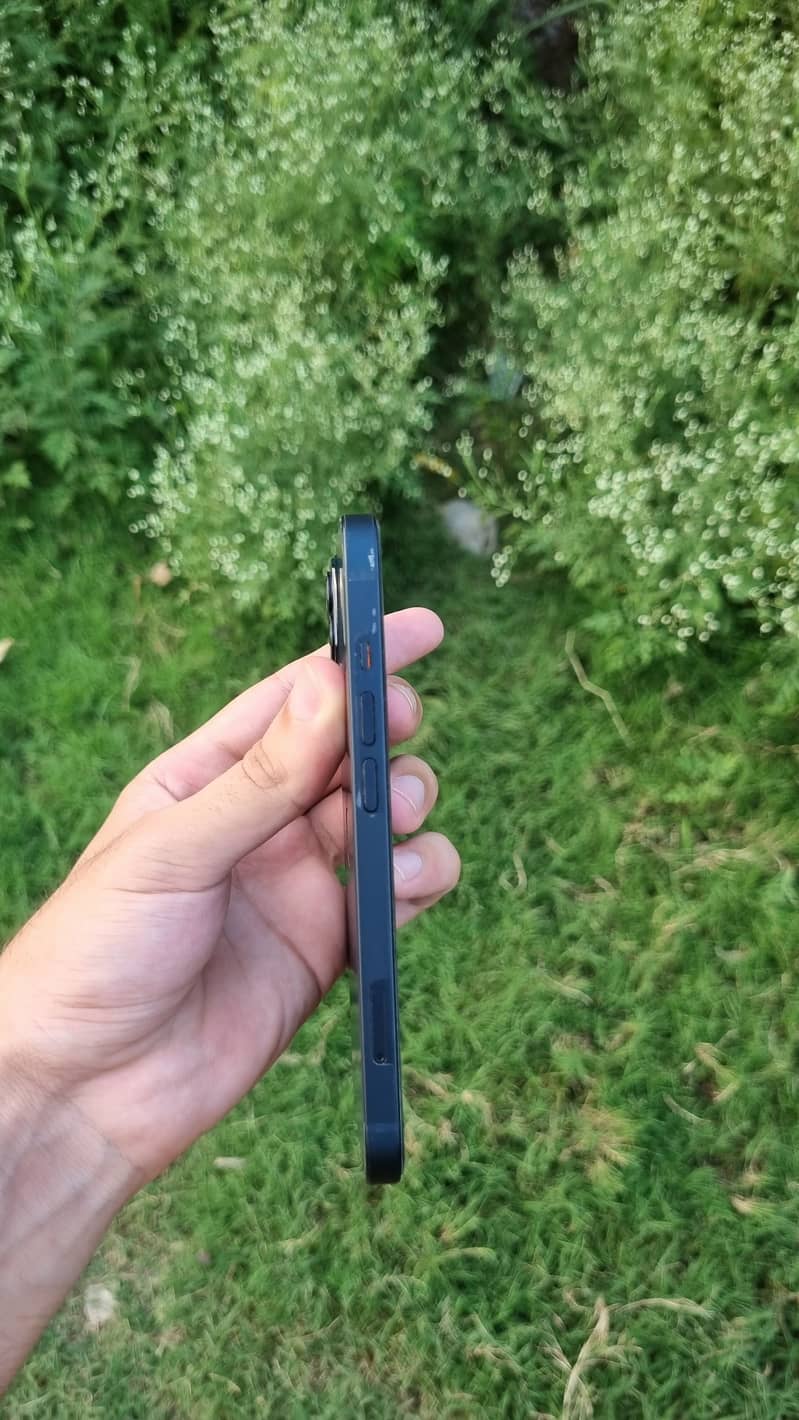Urgent sale Iphone 13 JV - 128 GB 4