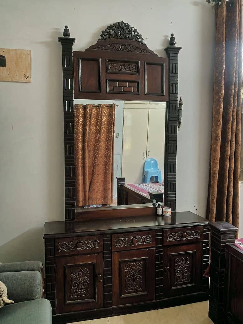 dressing table. 1