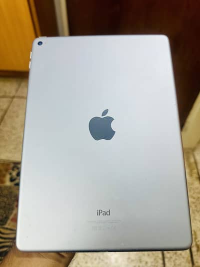 Ipad Air 2 model A1566 64gb (screen need to replace)