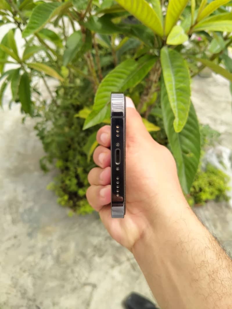 iPhone 12 pro 2