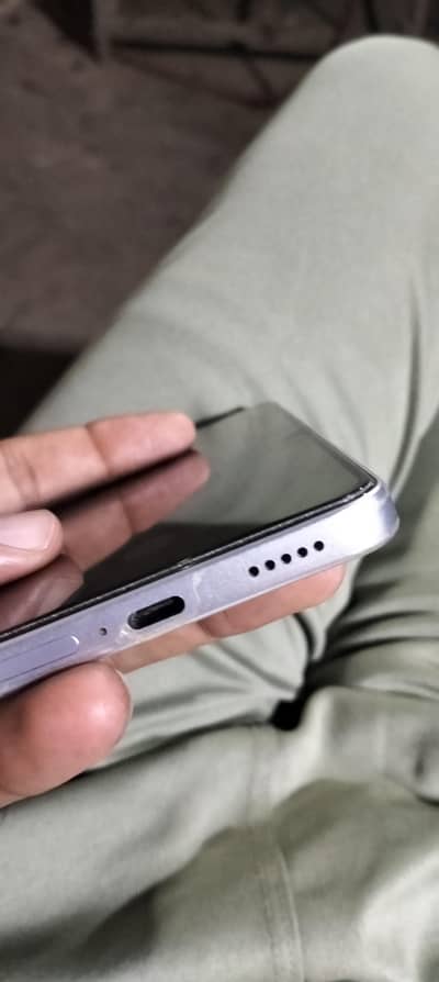 Vivo Y400